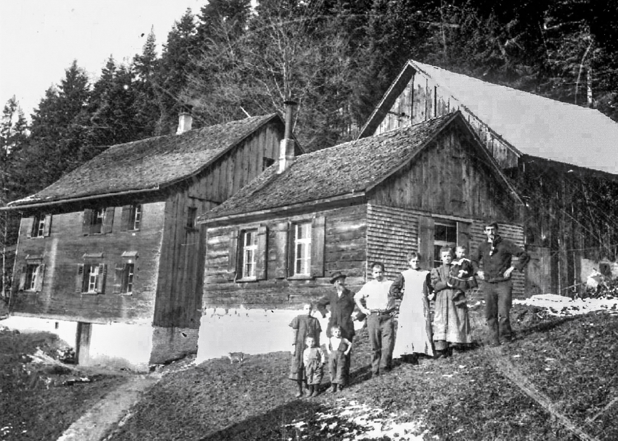 Aufnahme 1912 vlnr: Paula Marte, Adolf Marte, Kind ? , Hermann Endrich, Ferdinand und Maria Anna Endrich geb. Marte; Margarete Marte geb. Nägele mit Emma Marte, Hermann Marte (1882-1942) / Herlinde Giesinger